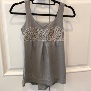 Lululemon Athletica Elevate Tank in Gray Floral